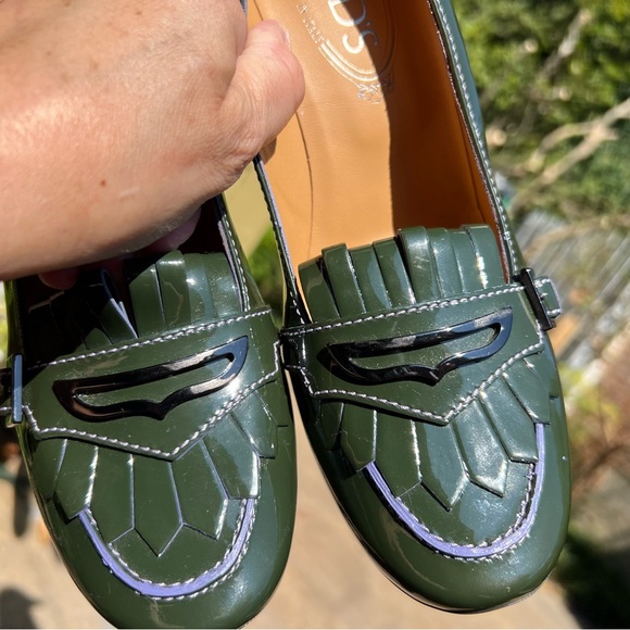 🔥Price Drop!🔥Patent Leather Tod’s Heels, never worn. - Picture 2 of 9